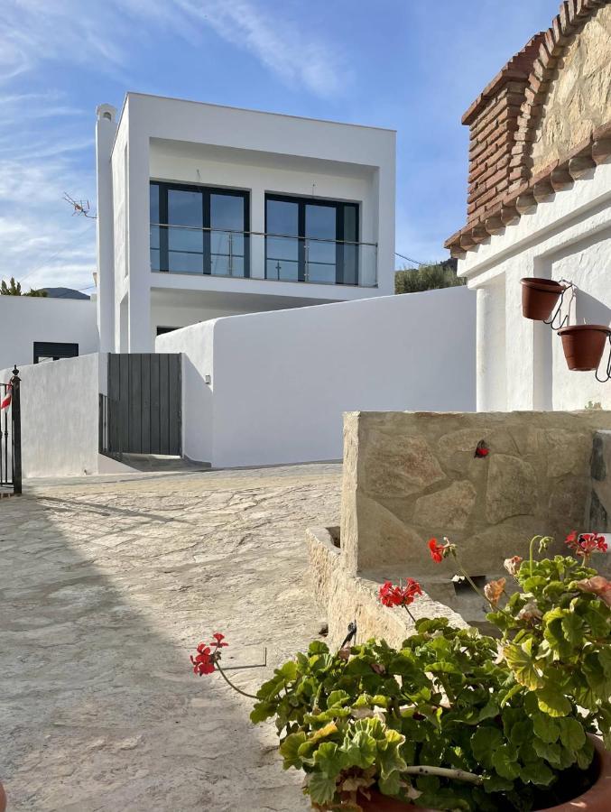 Villa La Fuente Mondron Exterior photo