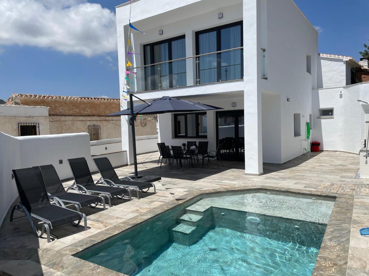 Villa La Fuente Mondron Exterior photo
